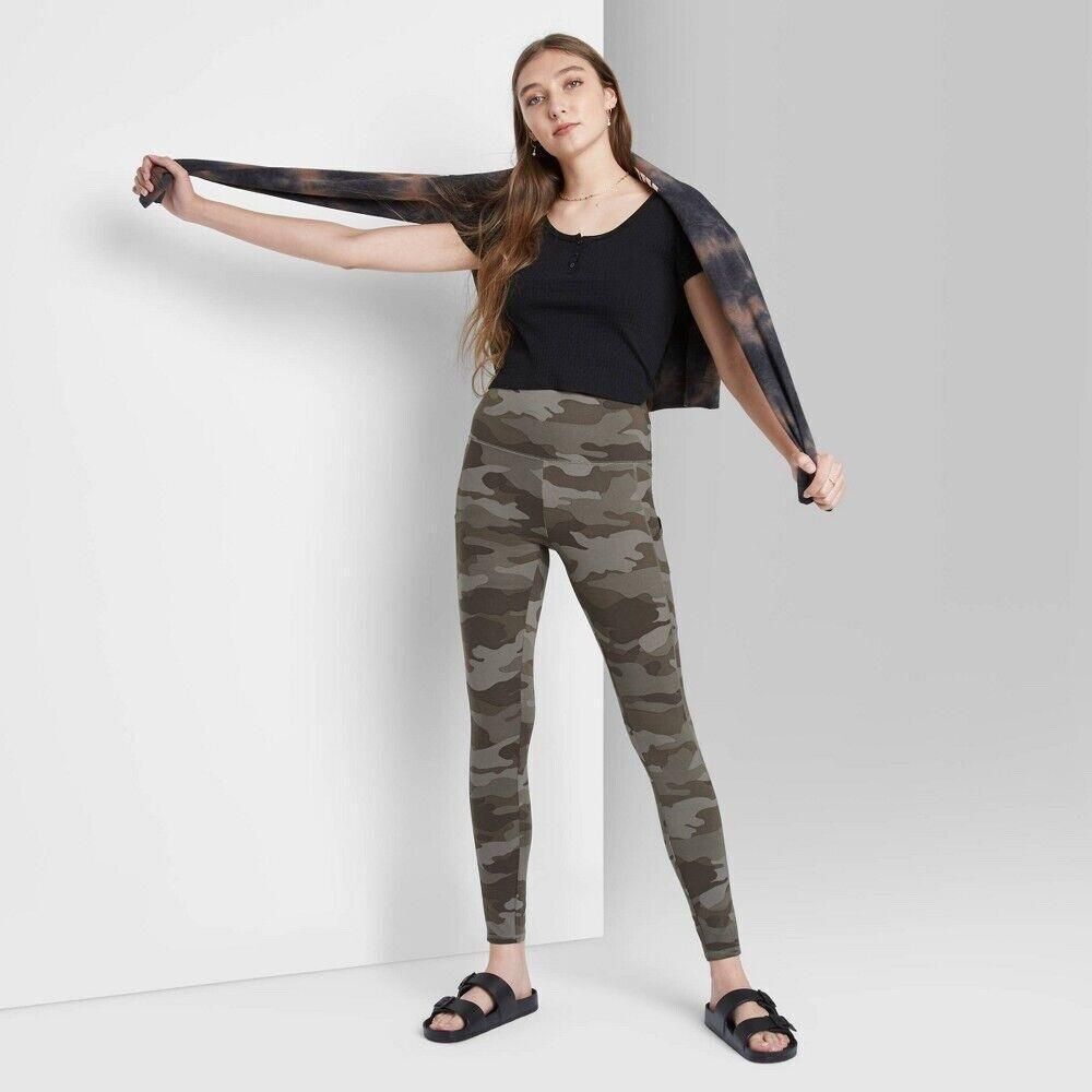 NEW Green Camo Print Sz XS Elastic Waist Soft Stretchy Leggings WILD FABLE